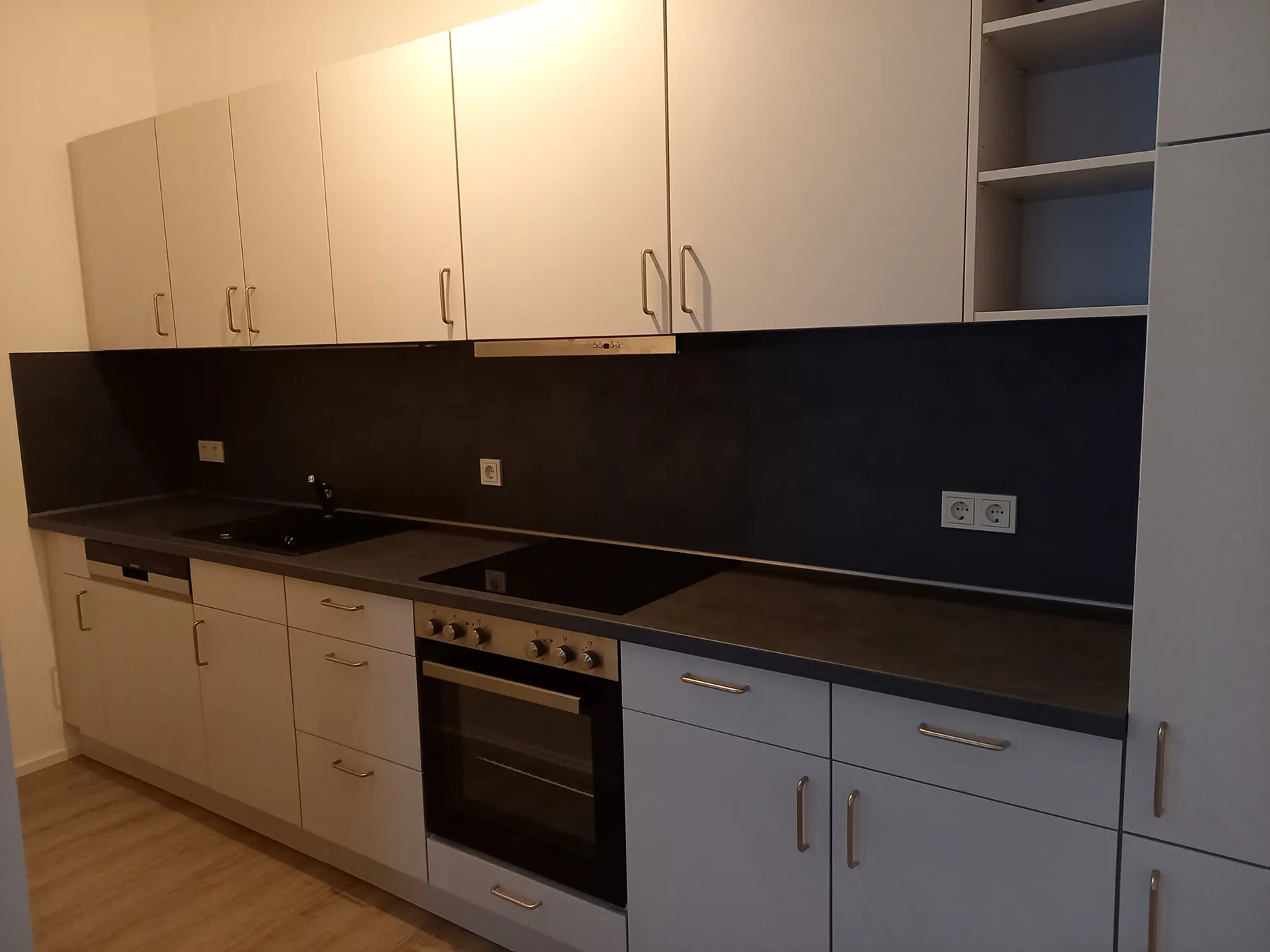 Objektküche in Wohnung 1 im Referenzobjekt in Bad Kreuznach
