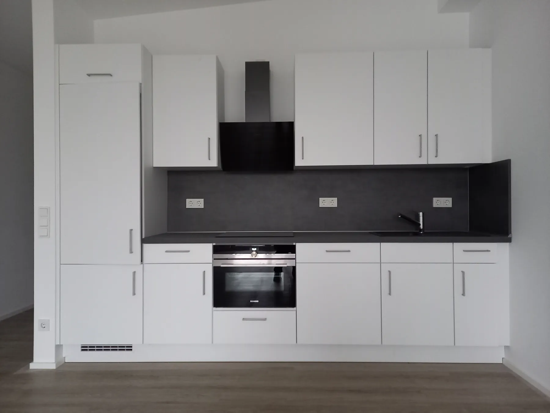 Objektküche in Wohnung 9 im Referenzobjekt in Bad Kreuznach